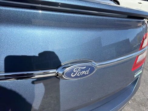 Used 2018 Ford Taurus SHO w/ Driver Assist Package image 27