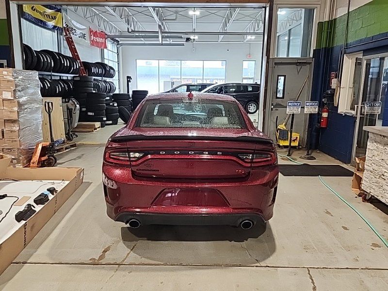 Used 2017 Dodge Charger R/T Scat Pack w/ Technology Group RWD image 8