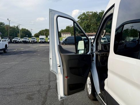 Used 2024 Ford Transit 350 XLT RWD image 13