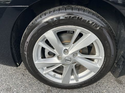 Used 2015 Nissan Altima 2.5 SV FWD image 7