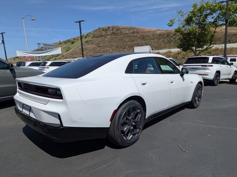 New 2026 Dodge Charger R/T AWD/4WD image 5
