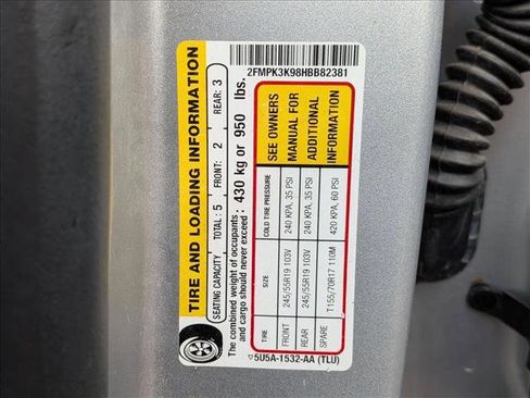 Used 2017 Ford Edge Titanium w/ Equipment Group 301A FWD image 19