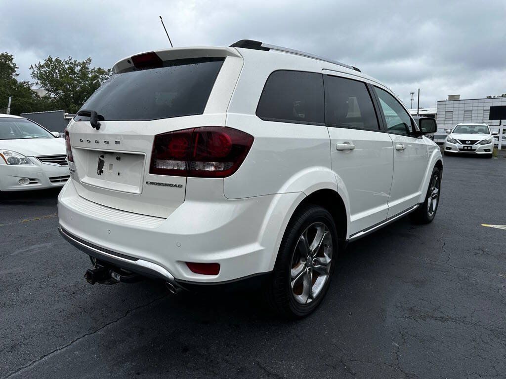 Used 2015 Dodge Journey Crossroad w/ Flexible Seating Group AWD/4WD image 7