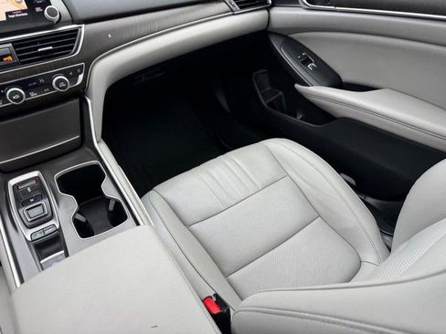 Certified 2019 Honda Accord Touring image 18