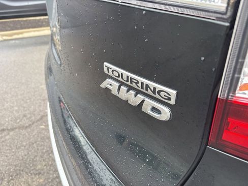 Used 2019 Honda Pilot Touring image 4