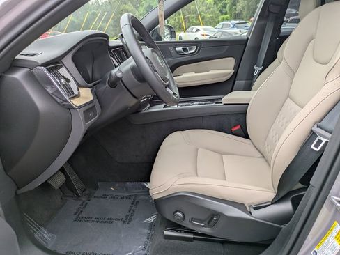 Certified 2026 Volvo XC60 B5 Plus w/ Protection Package Premier AWD/4WD image 22