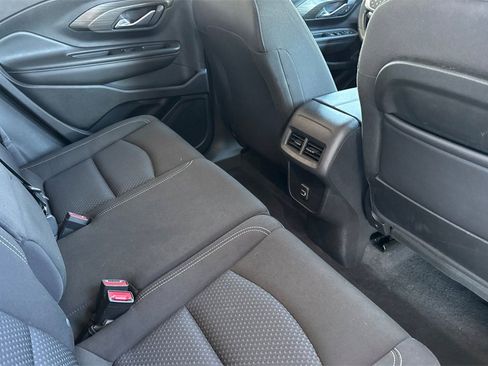 Used 2023 GMC Terrain SLE w/ Driver Convenience Package image 22