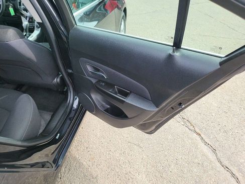 Used 2014 Chevrolet Cruze LT image 26
