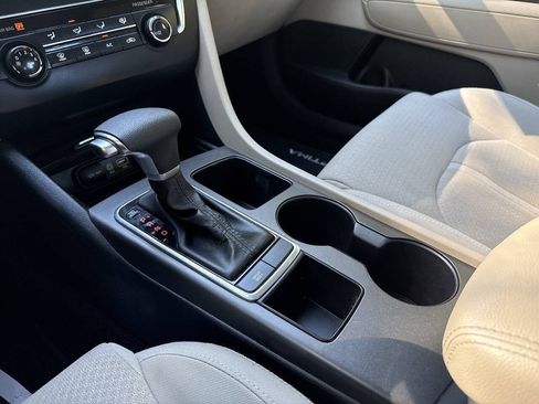 Used 2016 Kia Optima LX FWD image 24