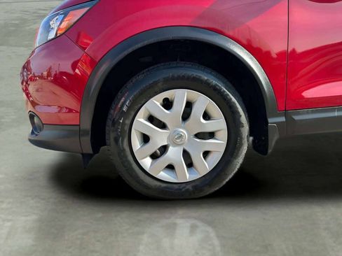 Used 2017 Nissan Rogue Sport S AWD/4WD image 30