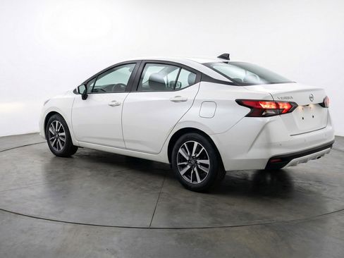Used 2025 Nissan Versa SV FWD image 6