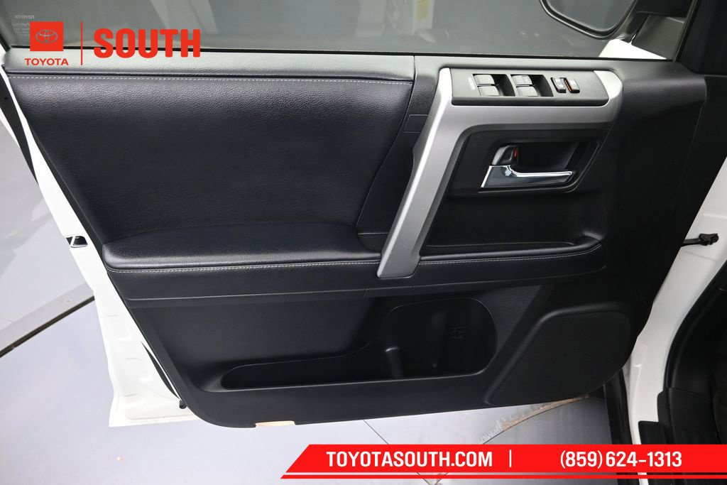 Used 2023 Toyota 4Runner SR5 Premium w/ Moonroof Package RWD image 23
