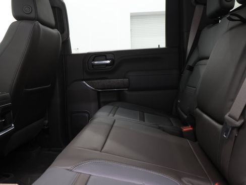 Used 2022 GMC Sierra 3500 Denali w/ Denali Ultimate Package AWD/4WD image 44
