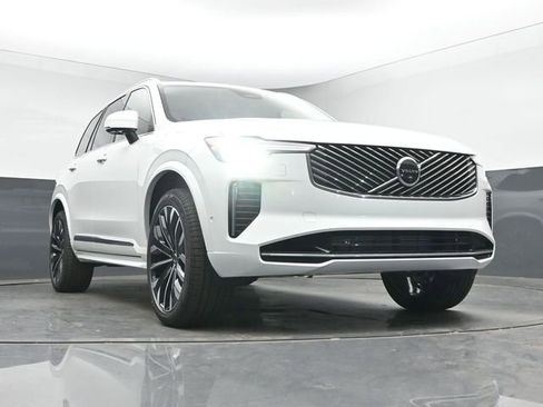 New 2026 Volvo XC90 T8 Ultra w/ Lounge Package AWD/4WD image 39
