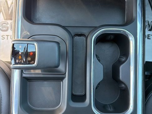 Used 2025 Chevrolet Silverado 1500 LT w/ Safety Package image 36