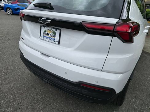 New 2027 Chevrolet Bolt LT w/ Comfort Package FWD image 16