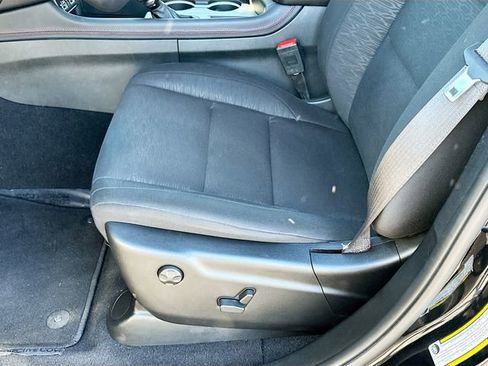 Used 2025 Dodge Durango GT w/ Blacktop Package image 19