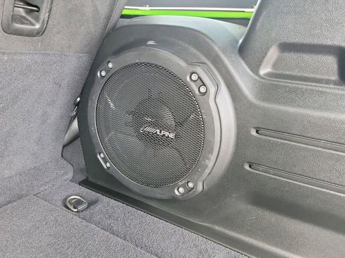 Used 2018 Jeep Wrangler Unlimited Sahara image 37