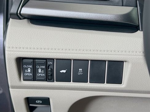 New 2026 Honda Odyssey EX-L image 9