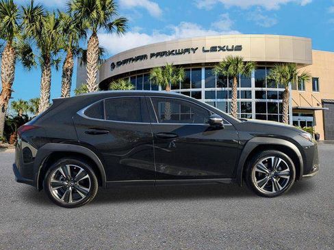 Certified 2024 Lexus UX 250h FWD image 3