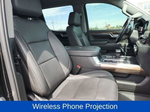 Used 2022 Chevrolet Silverado 1500 RST w/ Convenience Package II AWD/4WD image 16