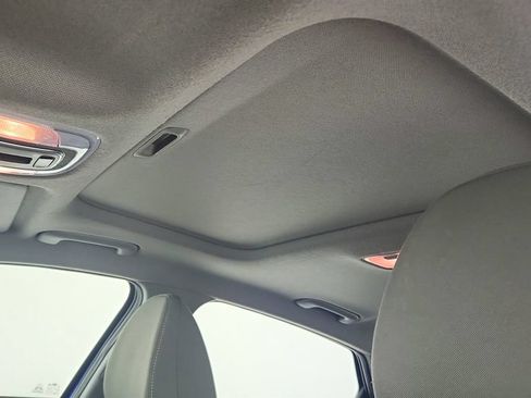 Used 2025 Hyundai Elantra SEL FWD image 15