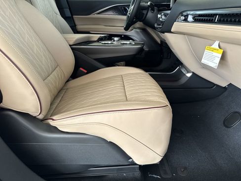 New 2026 Cadillac Lyriq Signature Sport w/ Nappa Leather Package image 35