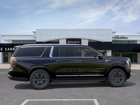 New 2026 GMC Yukon XL Elevation w/ Elevation Premium Package AWD/4WD image 7