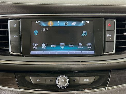 Used 2019 Buick Enclave Essence AWD/4WD image 21