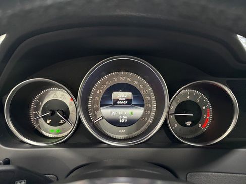 Used 2014 Mercedes-Benz C 250 Sedan image 64