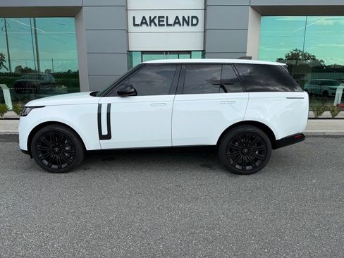 Used 2023 Land Rover Range Rover SE AWD/4WD image 1