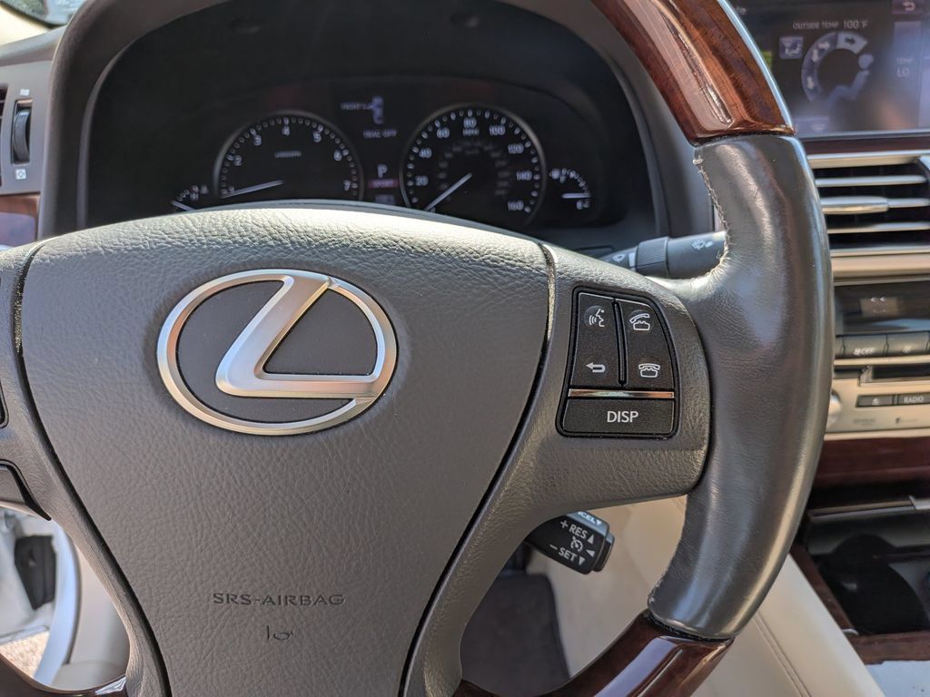 Used 2013 Lexus LS 460 w/ Comfort Pkg RWD image 14