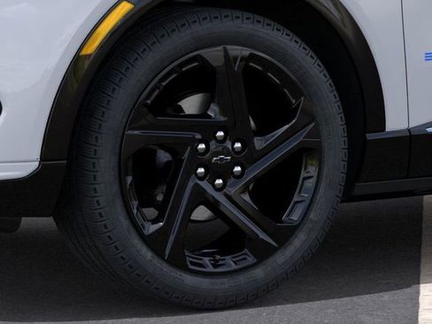 New 2026 Chevrolet Equinox EV RS image 9