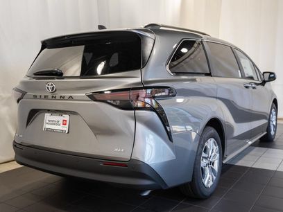 New 2026 Toyota Sienna XLE