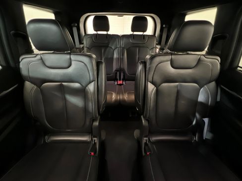 Used 2024 Jeep Grand Cherokee L Limited w/ Luxury Tech Group II image 26