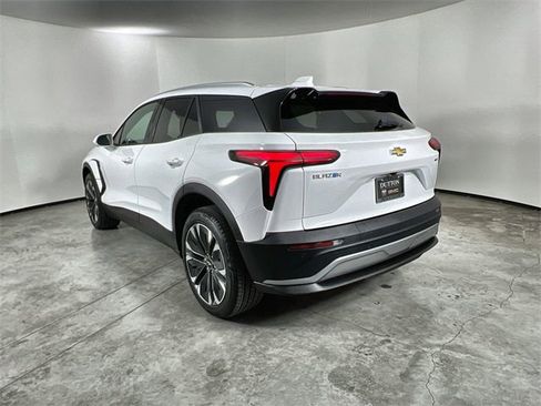 Certified 2024 Chevrolet Blazer EV LT image 6