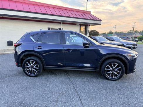 Used 2018 MAZDA CX-5 Touring w/ Preferred Equipment Package AWD/4WD image 4
