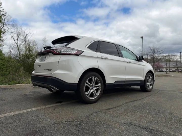 Used 2016 Ford Edge Titanium w/ Equipment Group 302A AWD/4WD image 6