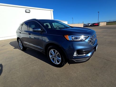 Used 2019 Ford Edge SEL image 3