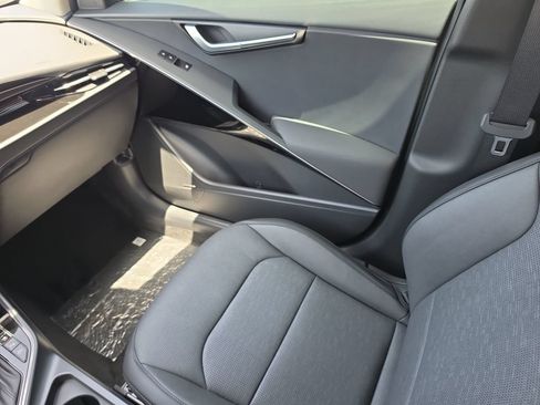 New 2026 Kia Niro SX Touring FWD image 16
