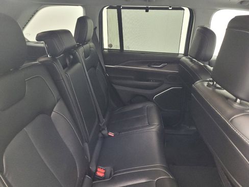 Used 2022 Jeep Grand Cherokee Limited 4xe w/ Luxury Tech Group II AWD/4WD image 19