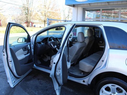 Used 2011 Ford Edge SEL w/ 202A Rapid Spec Order Code image 38