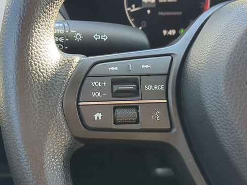 Certified 2024 Honda HR-V LX image 17