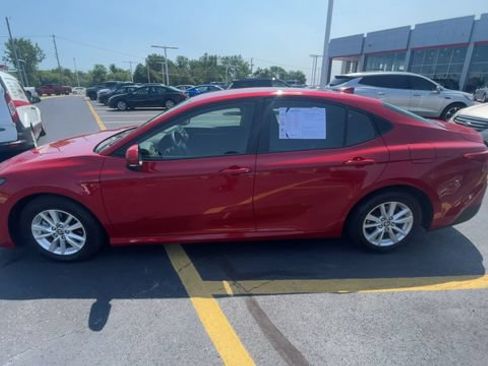 Used 2025 Toyota Camry LE FWD image 7