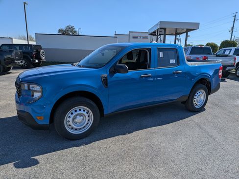 New 2026 Ford Maverick XL w/ Equipment Group 101A AWD/4WD image 8