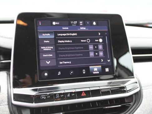 Used 2022 Jeep Compass Latitude image 24