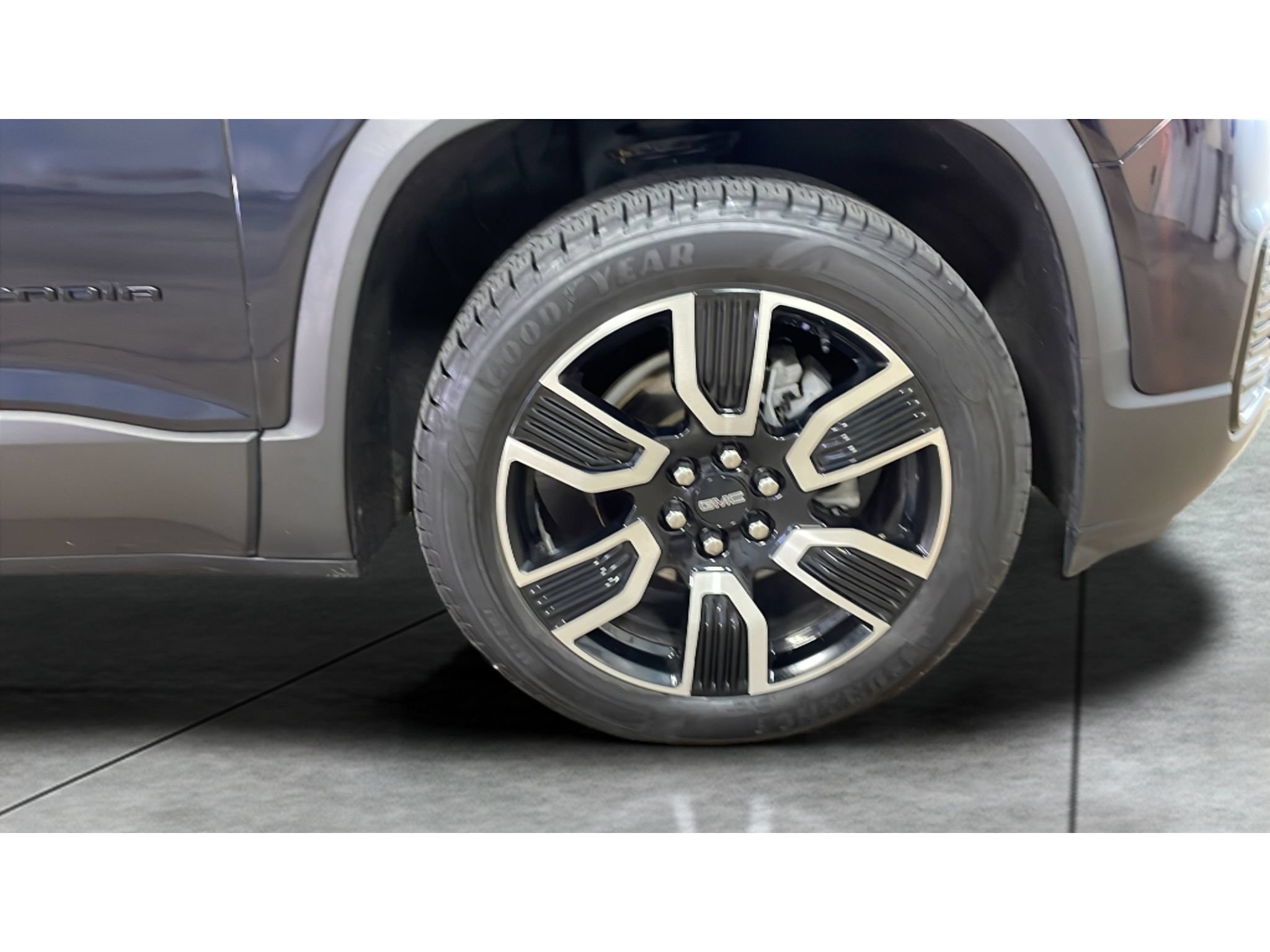 Used 2021 GMC Acadia SLE w/ Driver Convenience Package AWD/4WD image 19