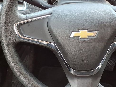 Used 2018 Chevrolet Cruze LS FWD image 10