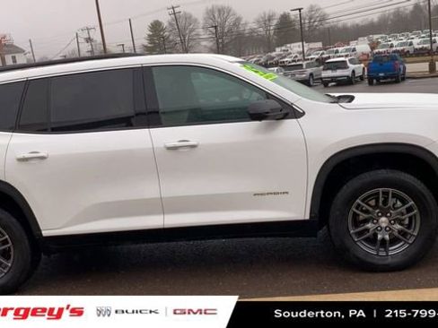 Certified 2025 GMC Acadia Elevation image 11