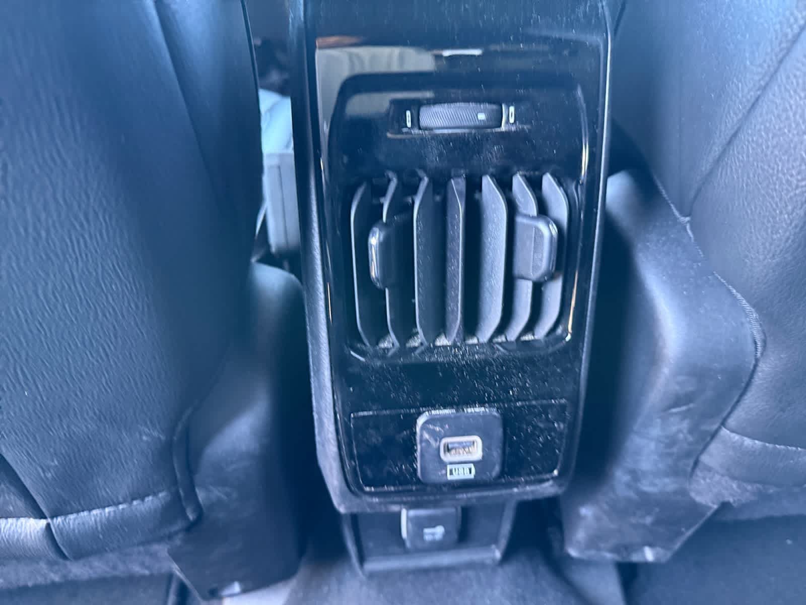Used 2024 Jeep Compass Latitude AWD/4WD image 19